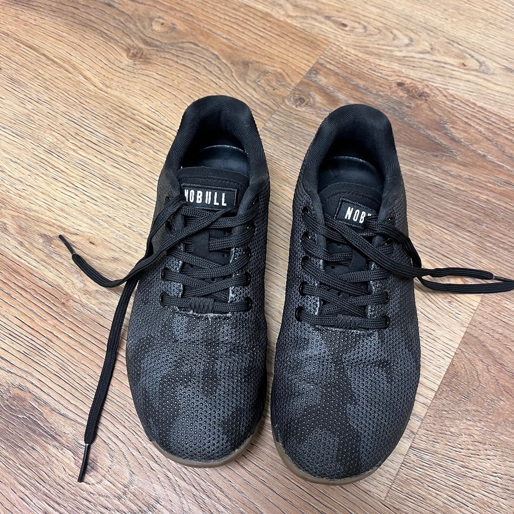 Nobull size 8.5